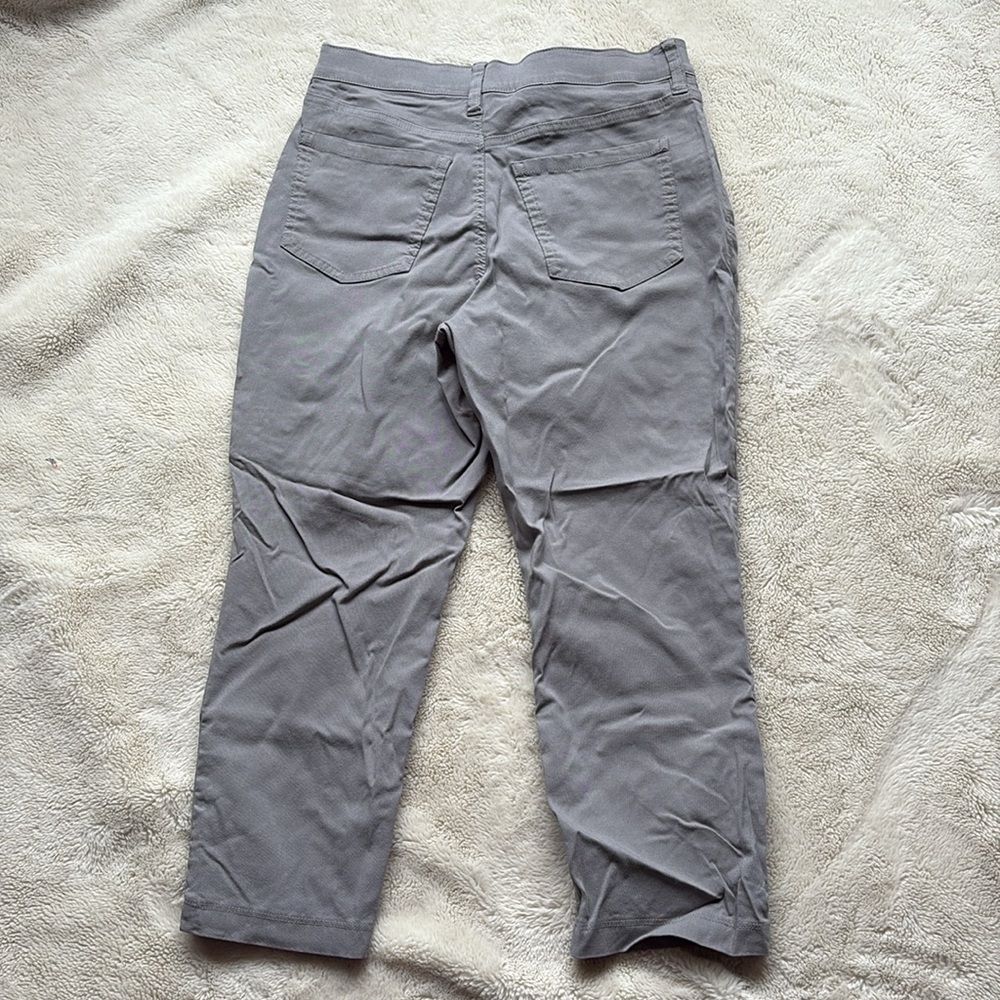 Ricki’s Straight Leg Capri Dress Pants | Light Gray | Office Workwear | - Picture 7 of 9